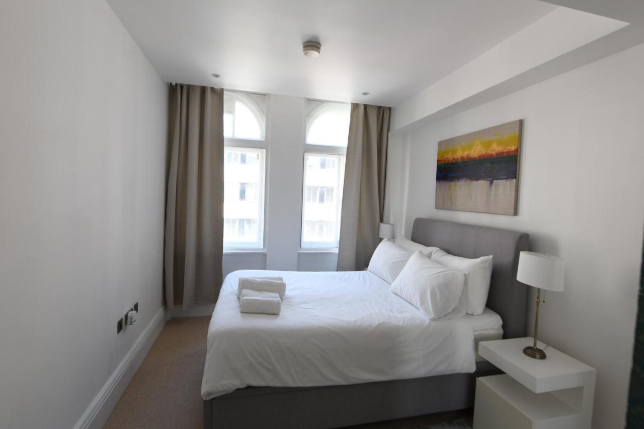 Oxford Street Luxurious 3 Bedroom * Londra