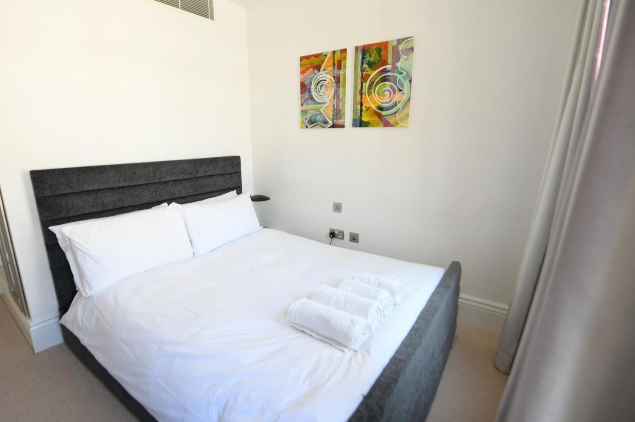 Oxford Street Luxurious 3 Bedroom Londra